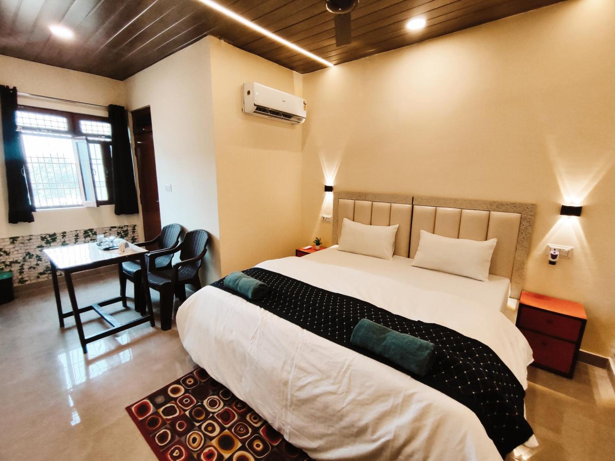 Sunrise Homestay Agra-Rooftop View Taj Mahal Agra  Exterior foto