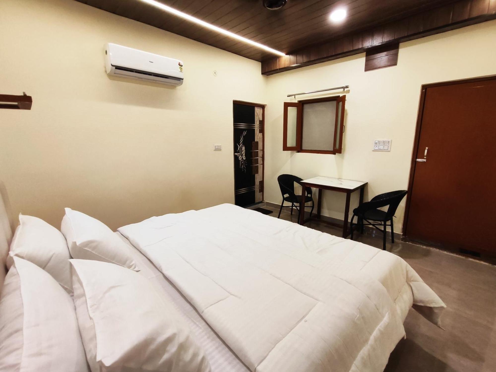 Sunrise Homestay Agra-Rooftop View Taj Mahal Agra  Exterior foto