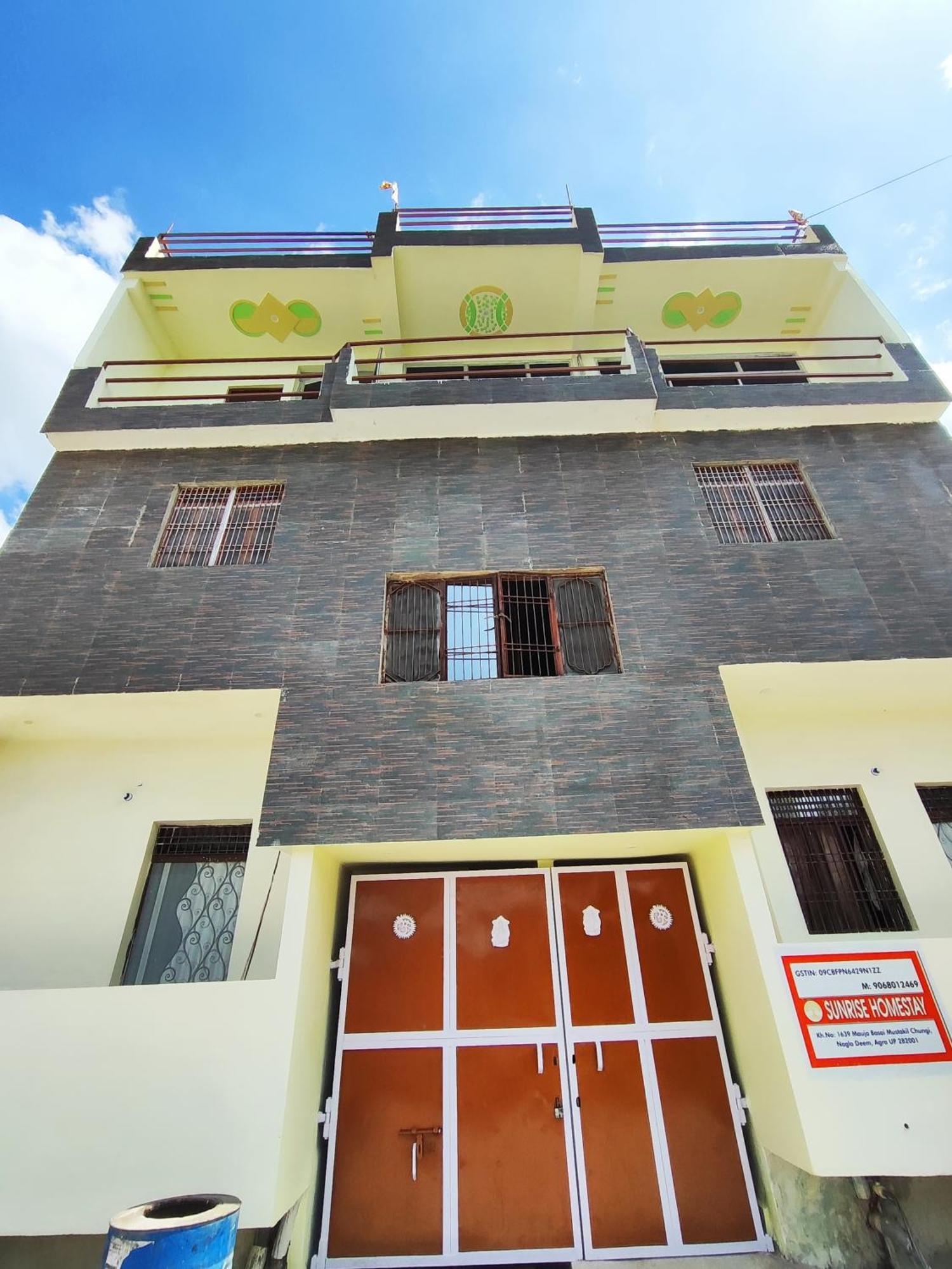 Sunrise Homestay Agra-Rooftop View Taj Mahal Agra  Exterior foto
